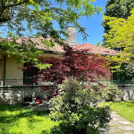 Villa Merone - Private Garden- Access Lake Pusiano -