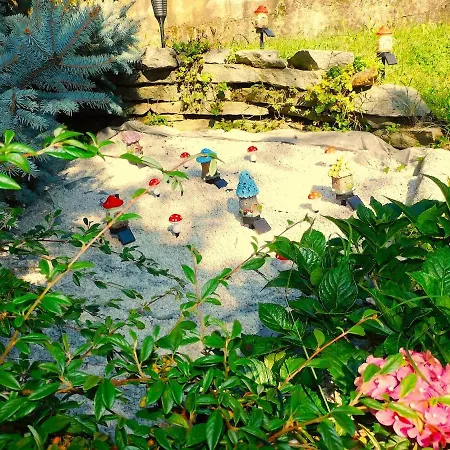 Villa Merone - Private Garden- Access Lake Pusiano - Vila Merone