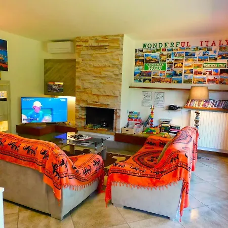 Villa Merone - Private Garden- Access Lake Pusiano - Merone