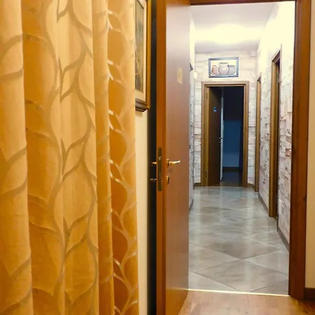- Private Garden- Access Pusiano - * Merone