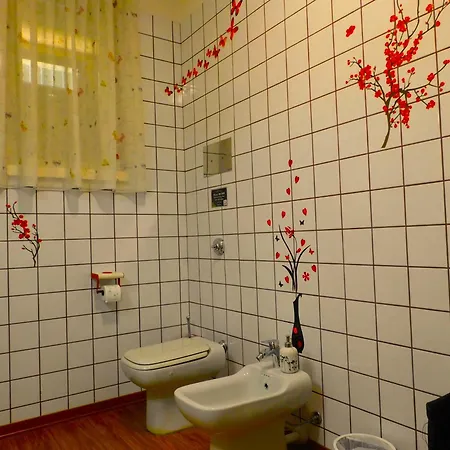 - Private Garden- Access Pusiano - Villa