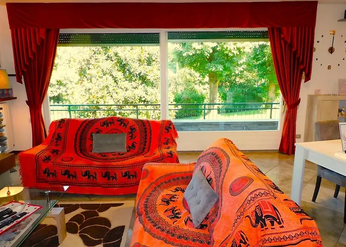 - Private Garden- Access Pusiano - *