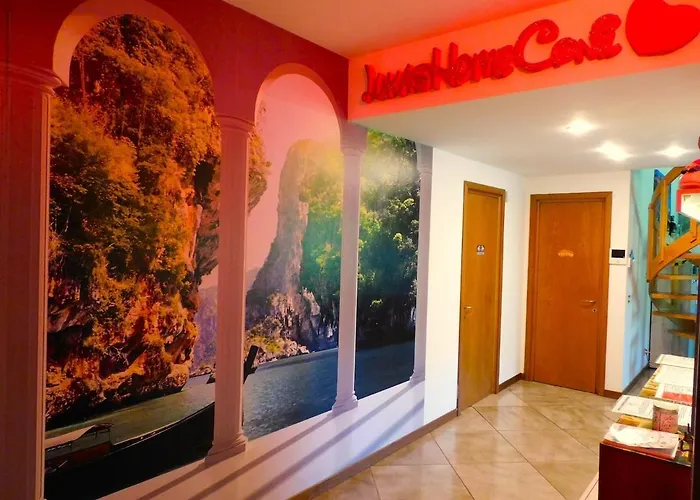 - Private Garden- Access Pusiano - *