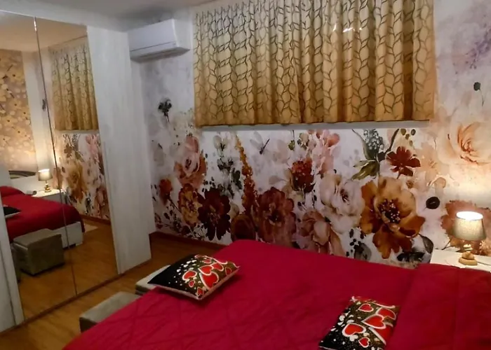 - Private Garden- Access Pusiano - * Merone