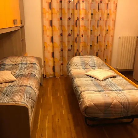 - Private Garden- Access Pusiano - Merone