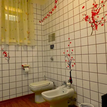 Villa Merone - Private Garden- Access Lake Pusiano - Вилла *