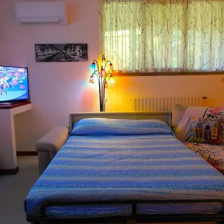 - Private Garden- Access Pusiano - Villa *