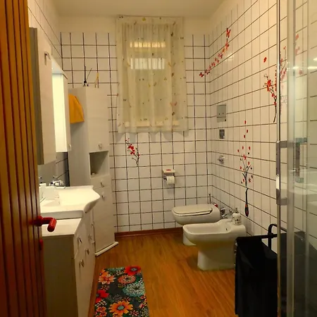- Private Garden- Access Pusiano - Merone