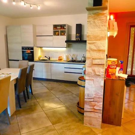 - Private Garden- Access Pusiano - Villa *
