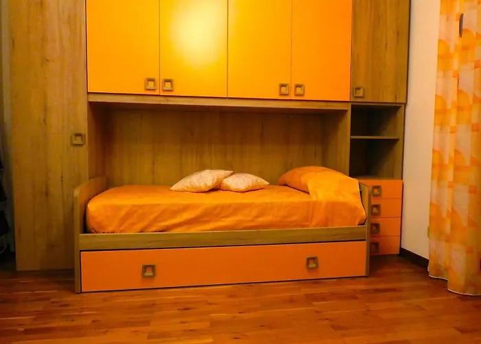 - Private Garden- Access Pusiano - Merone